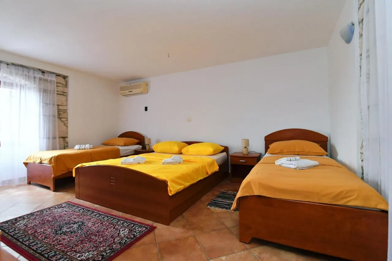 Freya'S Apartments Medulin 0*,  Croatia